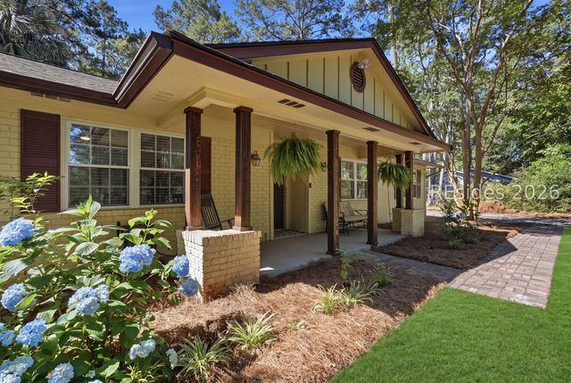 662 Old House Rd, Ridgeland, SC 29936
