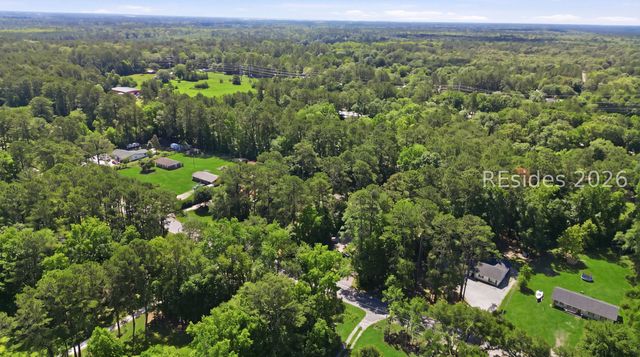 662 Old House Rd, Ridgeland, SC 29936