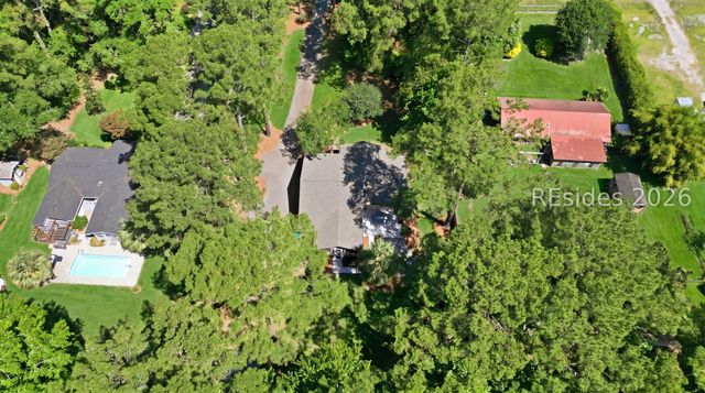 662 Old House Rd, Ridgeland, SC 29936