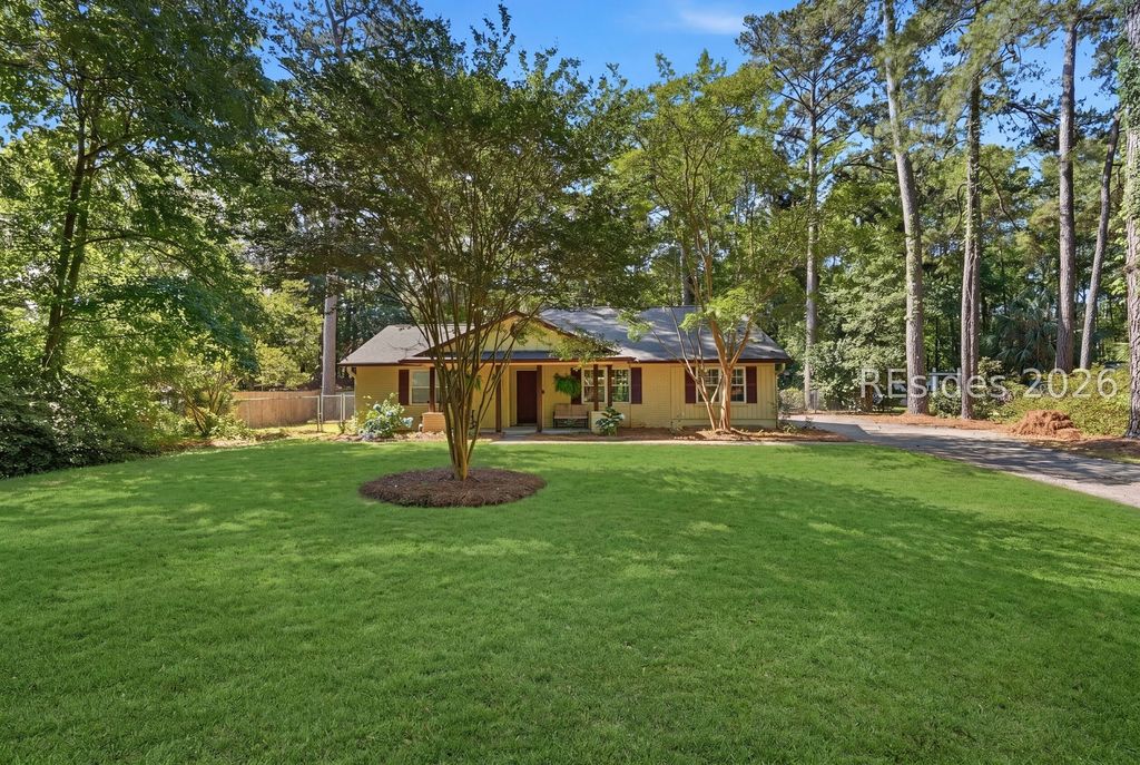 662 Old House Rd, Ridgeland, SC 29936
