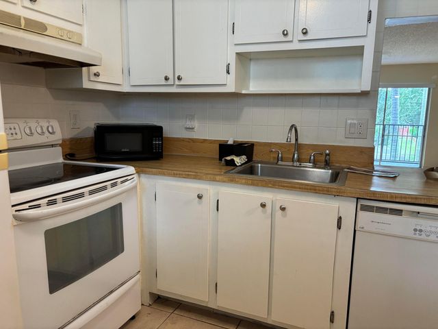 7501 NW 16th Street 3207, Plantation, FL 33313