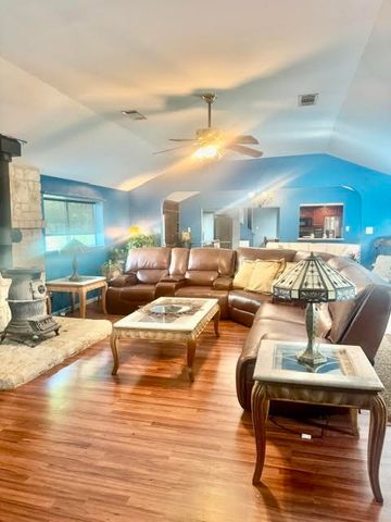 9619 Santa Monica Drive, Fort Worth, TX 76116