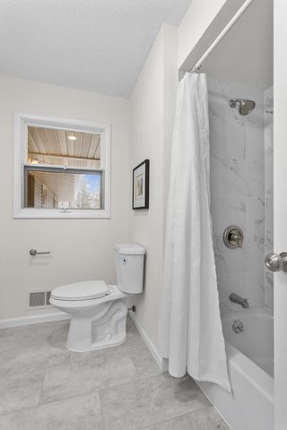 16420 4th Avenue N, Plymouth, MN 55447