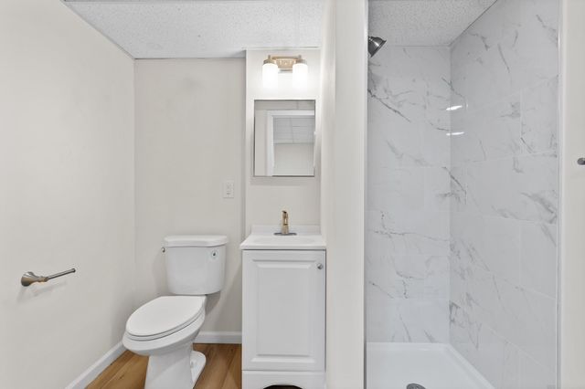 16420 4th Avenue N, Plymouth, MN 55447