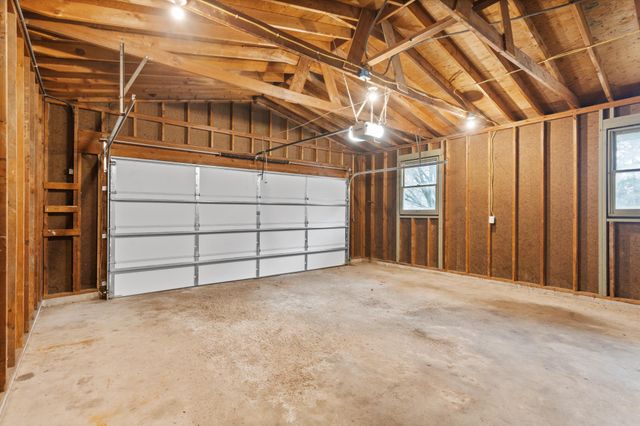 16420 4th Avenue N, Plymouth, MN 55447