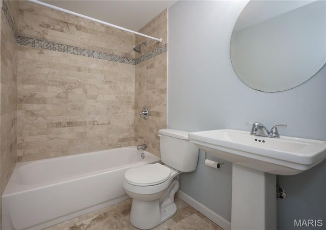 2305 Chelsea Court, High Ridge, MO 63049