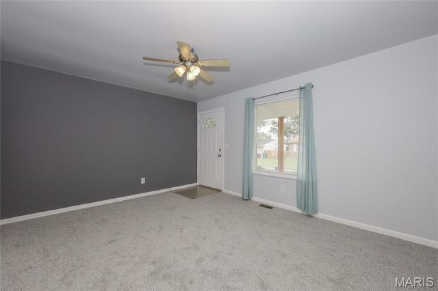 2305 Chelsea Court, High Ridge, MO 63049