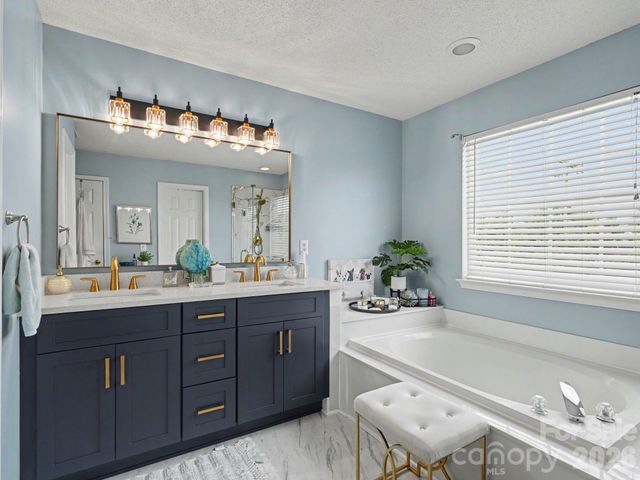 5716 Autumn Knoll Place NW, Concord, NC 28027