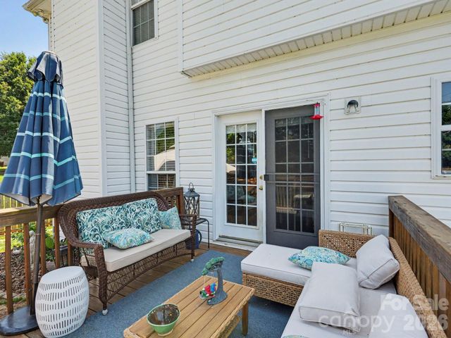 5716 Autumn Knoll Place NW, Concord, NC 28027