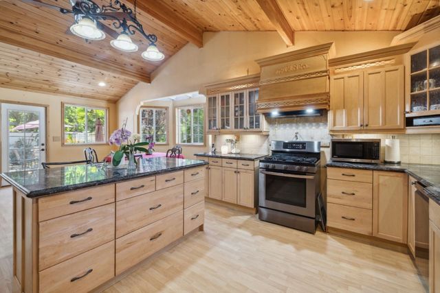 355 Santa Cruz Street, Boulder Creek, CA 95006