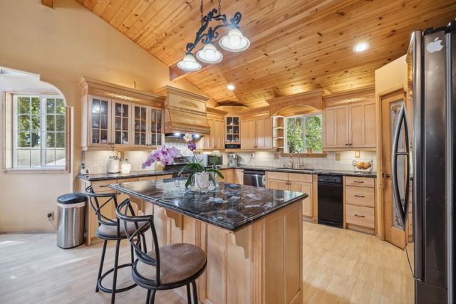 355 Santa Cruz Street, Boulder Creek, CA 95006