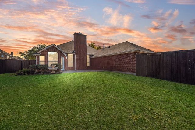 5820 Chatham Lane, The Colony, TX 75056
