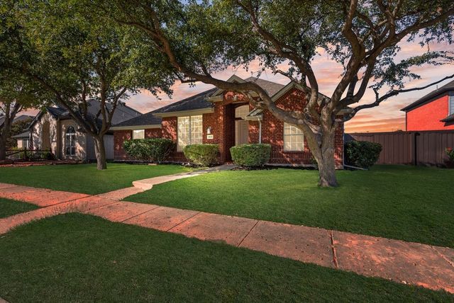 5820 Chatham Lane, The Colony, TX 75056