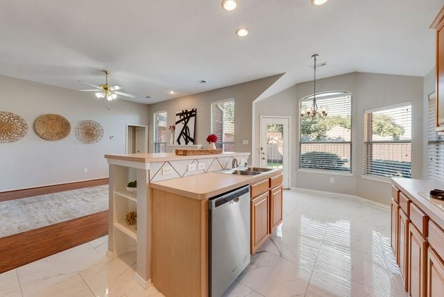 5820 Chatham Lane, The Colony, TX 75056