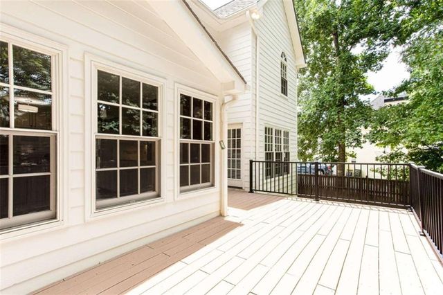1405 Holly Lake Circle, Snellville, GA 30078