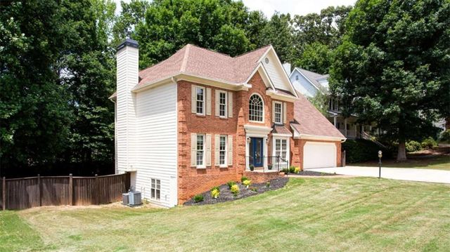 1405 Holly Lake Circle, Snellville, GA 30078