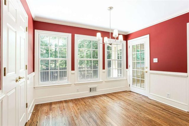 1405 Holly Lake Circle, Snellville, GA 30078