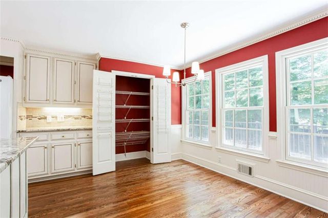 1405 Holly Lake Circle, Snellville, GA 30078