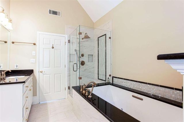 1405 Holly Lake Circle, Snellville, GA 30078