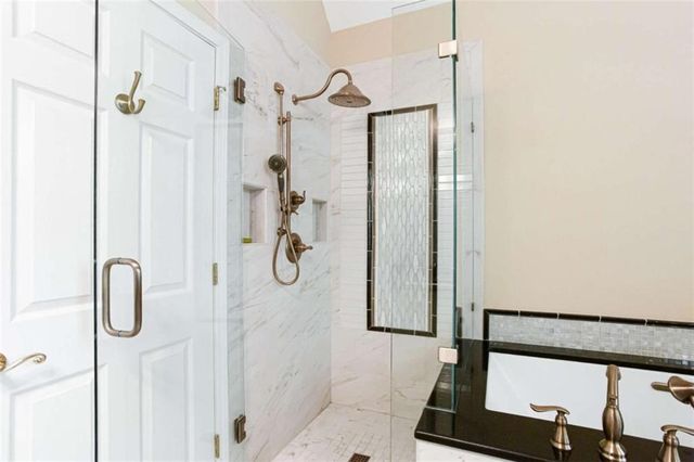 1405 Holly Lake Circle, Snellville, GA 30078