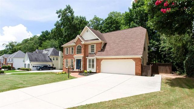 1405 Holly Lake Circle, Snellville, GA 30078