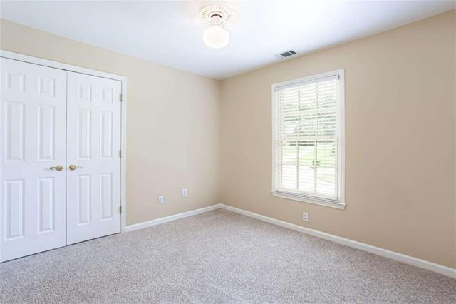 1405 Holly Lake Circle, Snellville, GA 30078