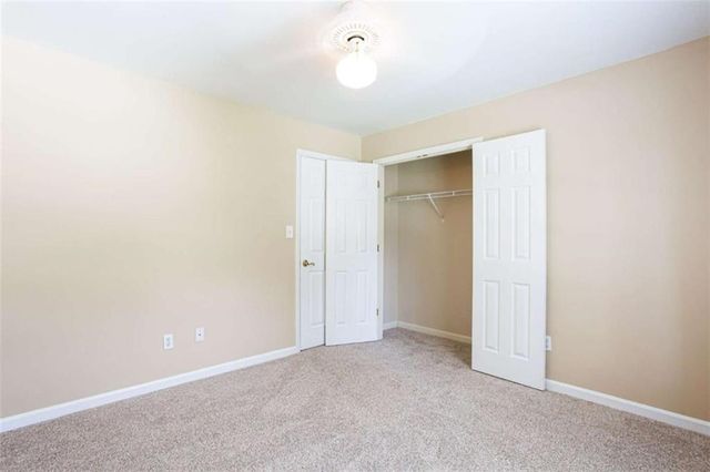 1405 Holly Lake Circle, Snellville, GA 30078