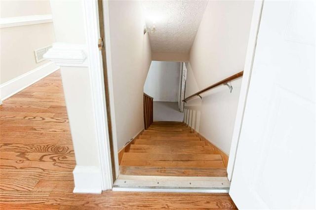 1405 Holly Lake Circle, Snellville, GA 30078