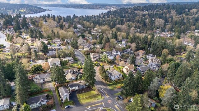 6205 NE 196th Street, Kenmore, WA 98028