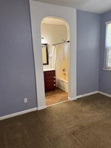 6098 Meeks Way, Sacramento, CA 95835
