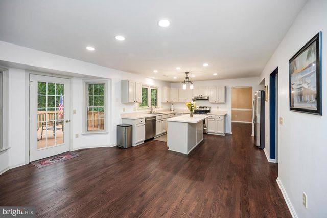 2011 VICTORIA DR, Stafford, VA 22554
