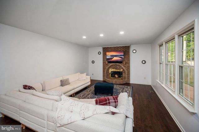 2011 VICTORIA DR, Stafford, VA 22554