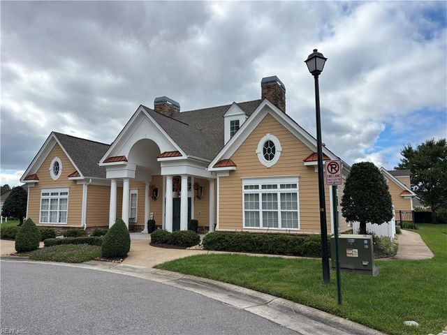 1513 Rosehill DR, Chesapeake, VA 23320