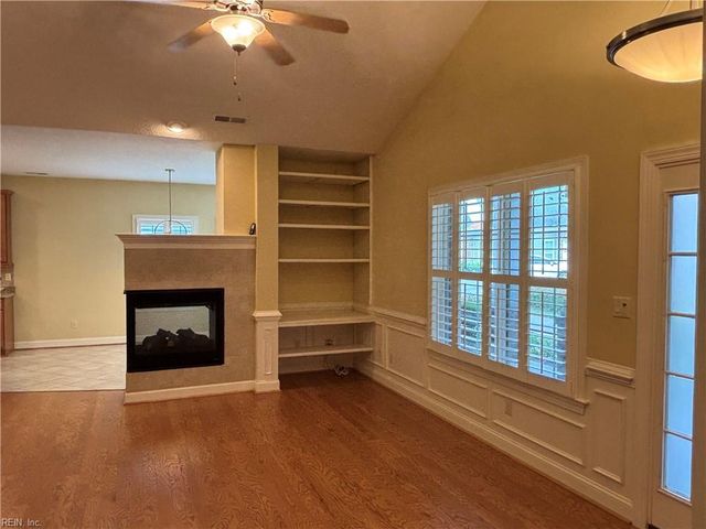 1513 Rosehill DR, Chesapeake, VA 23320