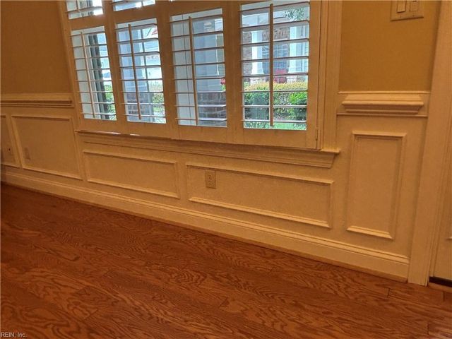 1513 Rosehill DR, Chesapeake, VA 23320