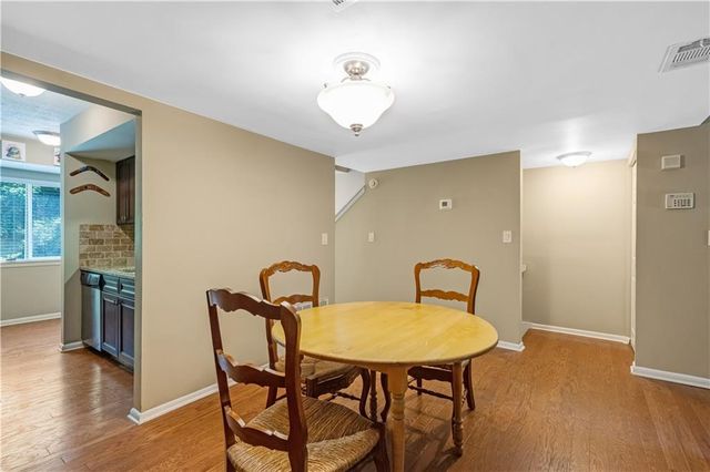2877 Torreya Way SE 5, Marietta, GA 30067