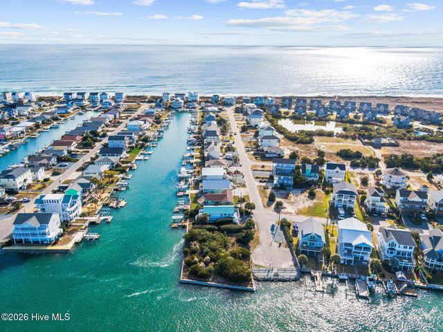 2103 Shoreline Drive, Holly Ridge, NC 28445