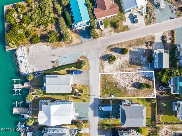 2103 Shoreline Drive, Holly Ridge, NC 28445