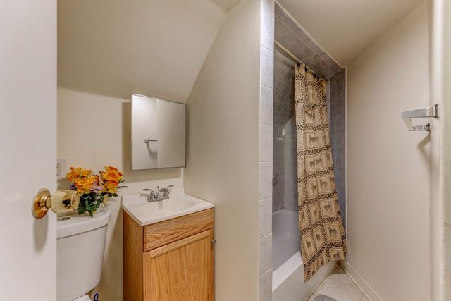 3305 S Damen Avenue, Chicago, IL 60608