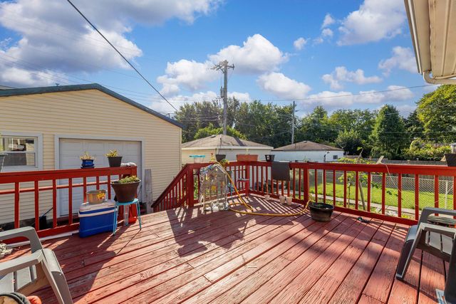 3305 S Damen Avenue, Chicago, IL 60608