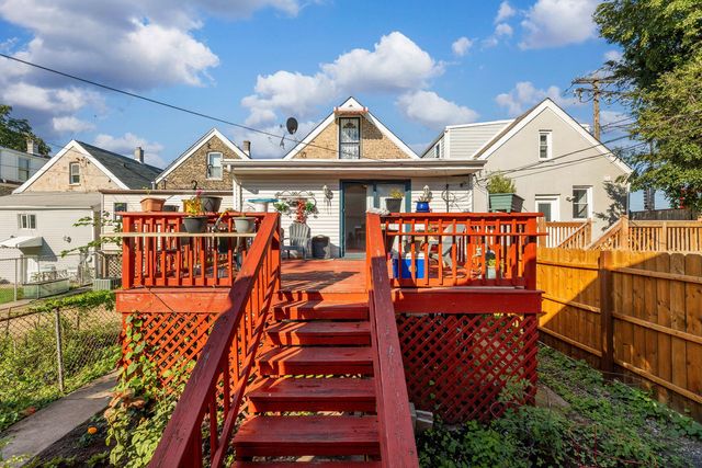 3305 S Damen Avenue, Chicago, IL 60608