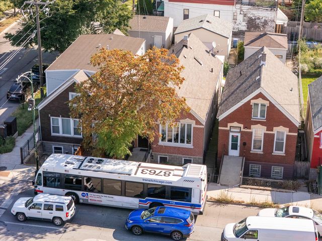 3305 S Damen Avenue, Chicago, IL 60608