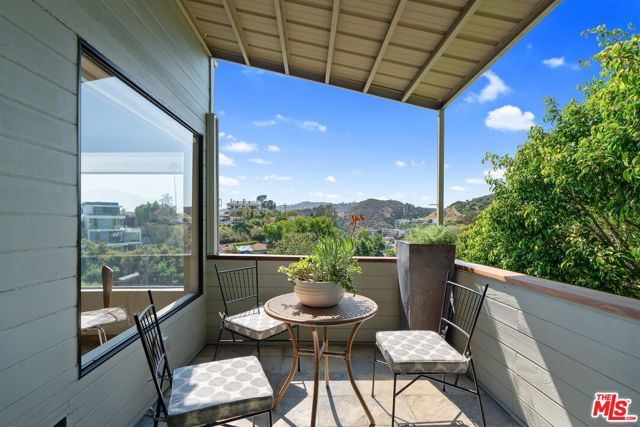 6201 Quebec Drive, Los Angeles, CA 90068