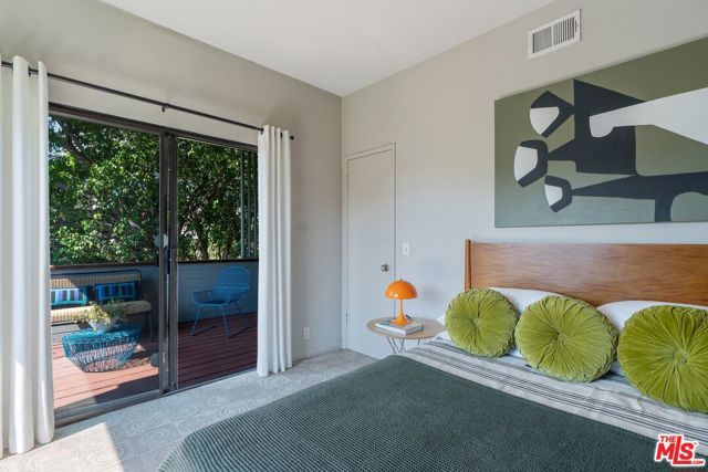 6201 Quebec Drive, Los Angeles, CA 90068