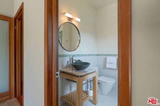 6201 Quebec Drive, Los Angeles, CA 90068