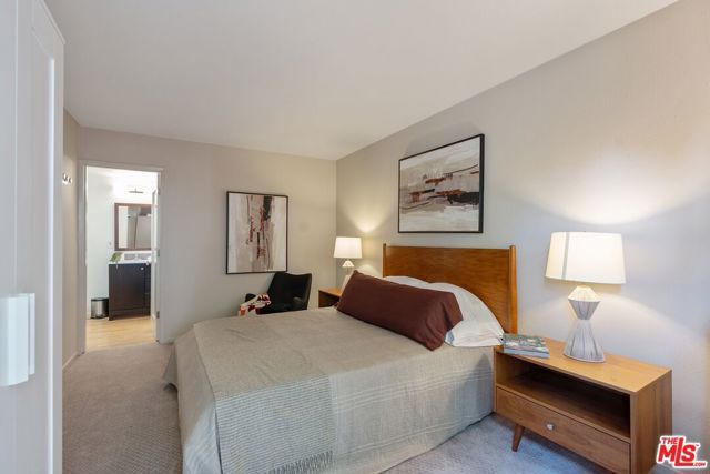 6201 Quebec Drive, Los Angeles, CA 90068