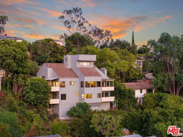 6201 Quebec Drive, Los Angeles, CA 90068