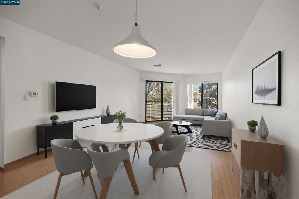 Image 4 of property listing at 1201 Alta Vista Dr 209, Walnut Creek, CA 94596