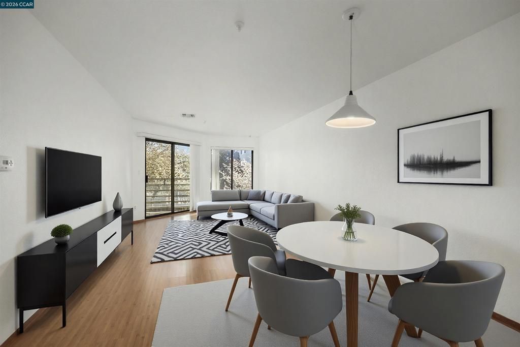 Image 5 of property listing at 1201 Alta Vista Dr 209, Walnut Creek, CA 94596