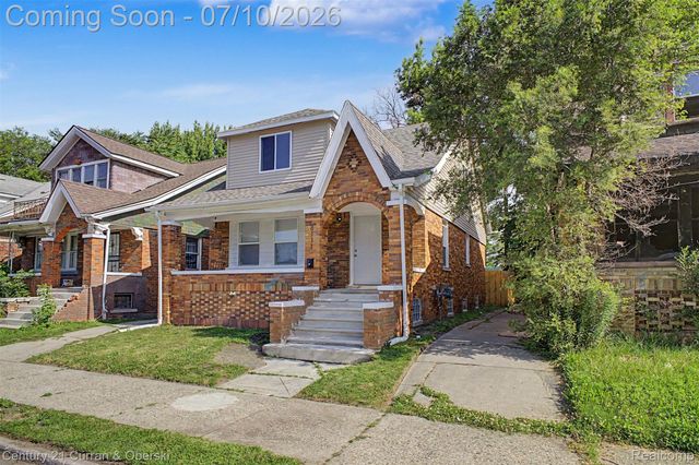 8111 E Hildale Street, Detroit, MI 48234